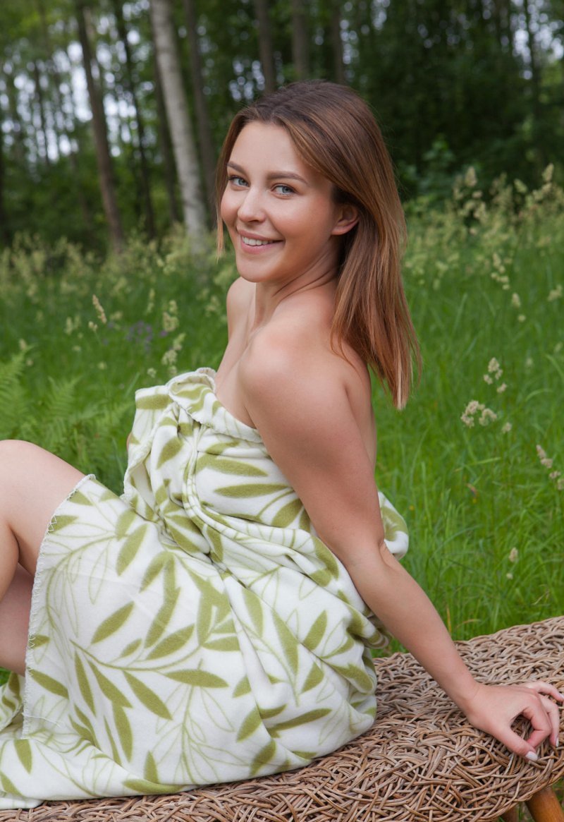 Соня, 25
